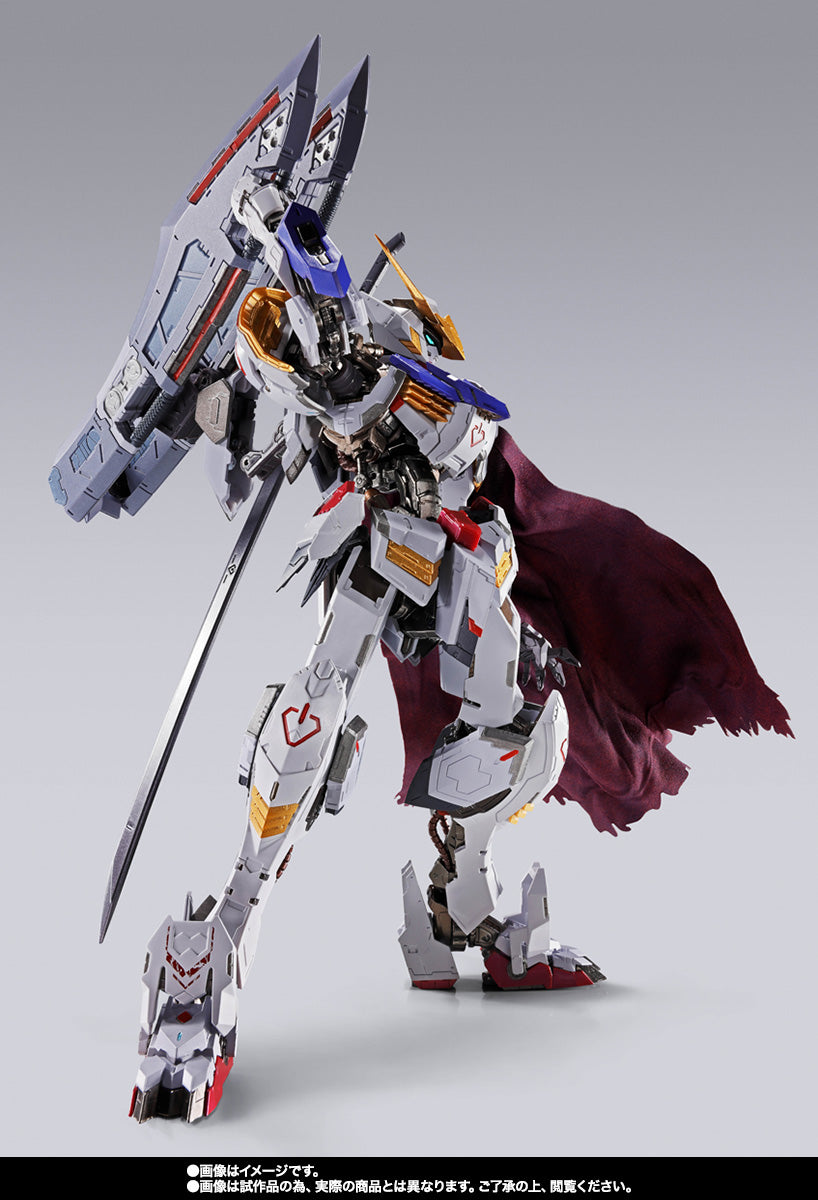 Figurine articulée Gundam Barbatos Boomerang Mace 4e forme en métal moulé sous pression avec cape