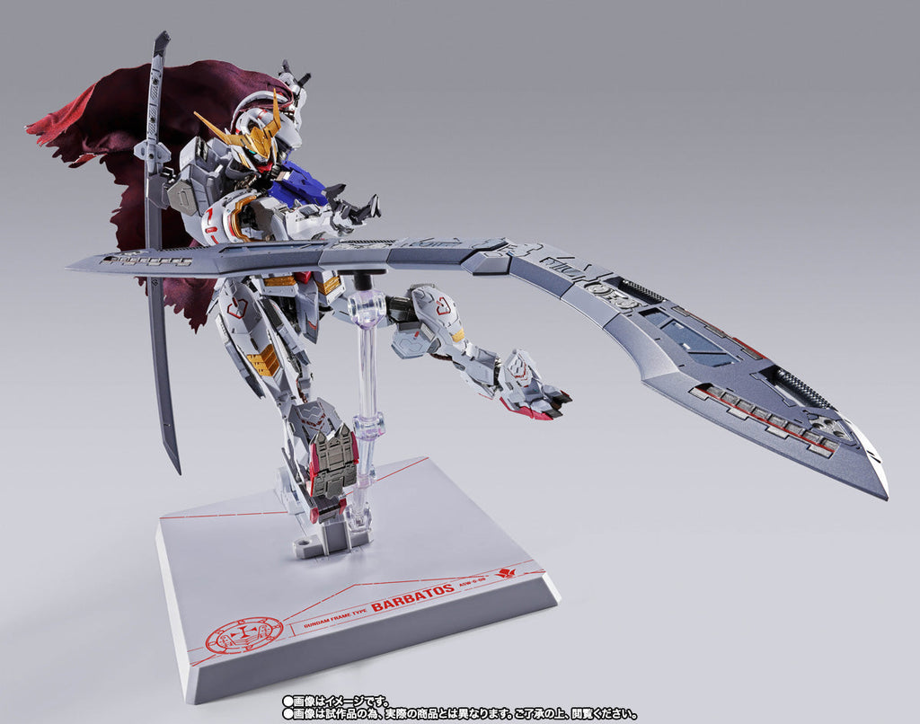 Figurine articulée Gundam Barbatos Boomerang Mace 4e forme en métal moulé sous pression avec cape