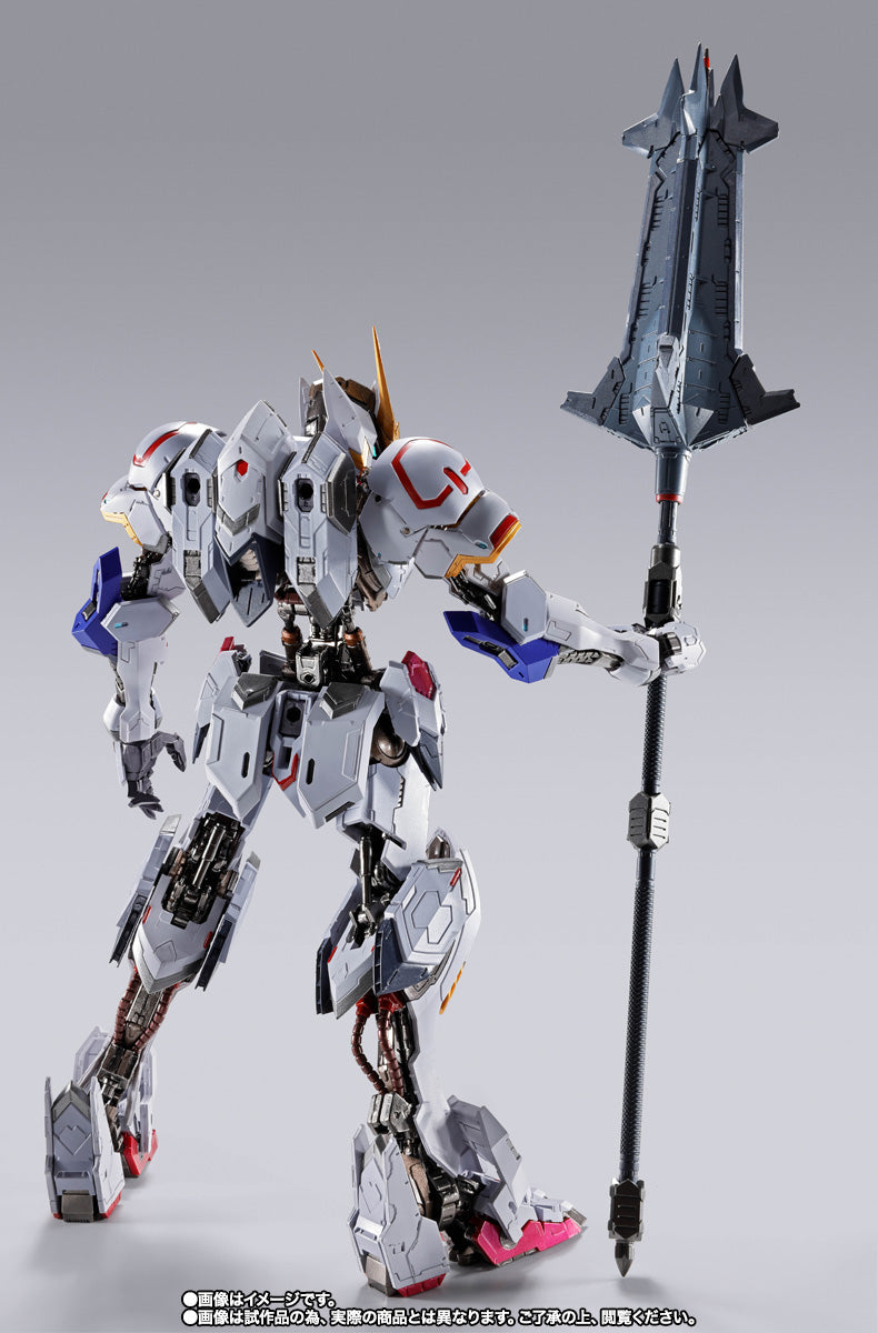 Figurine articulée Gundam Barbatos Boomerang Mace 4e forme en métal moulé sous pression avec cape