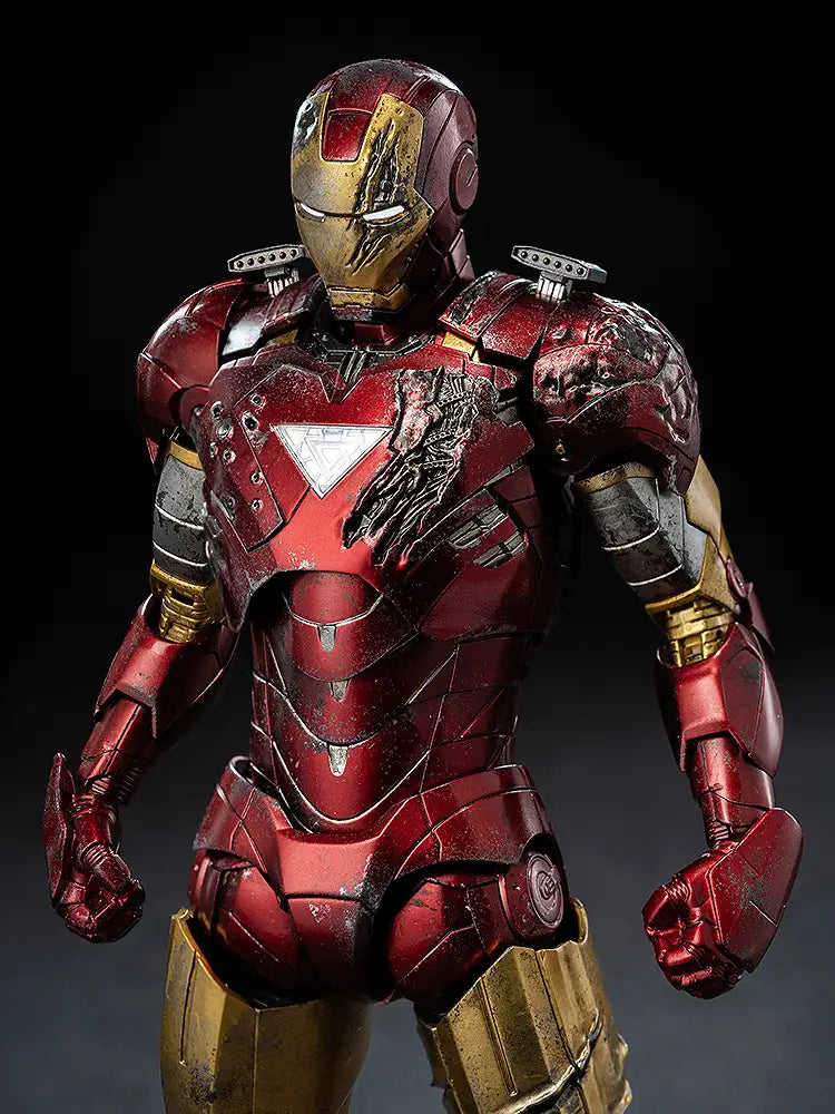Figurine articulée Iron Man Battle Damage DLX à l'échelle 1/12